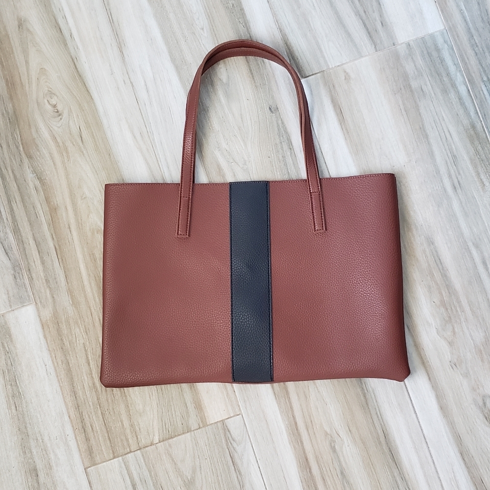 Vince Camuto | Leather Over the Shoulder Bag